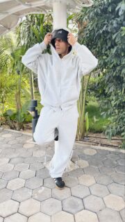 Light Gray Tracksuit
Full-Zip Hoodie with Wide leg pant