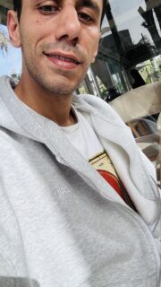 Light Gray Tracksuit
Full-Zip Hoodie with Wide leg pant - Image 5