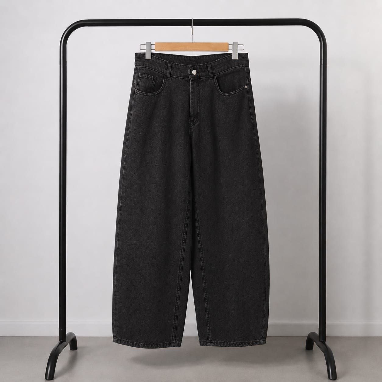 2026/08/1000325852.jpg Black jeans - Image 1